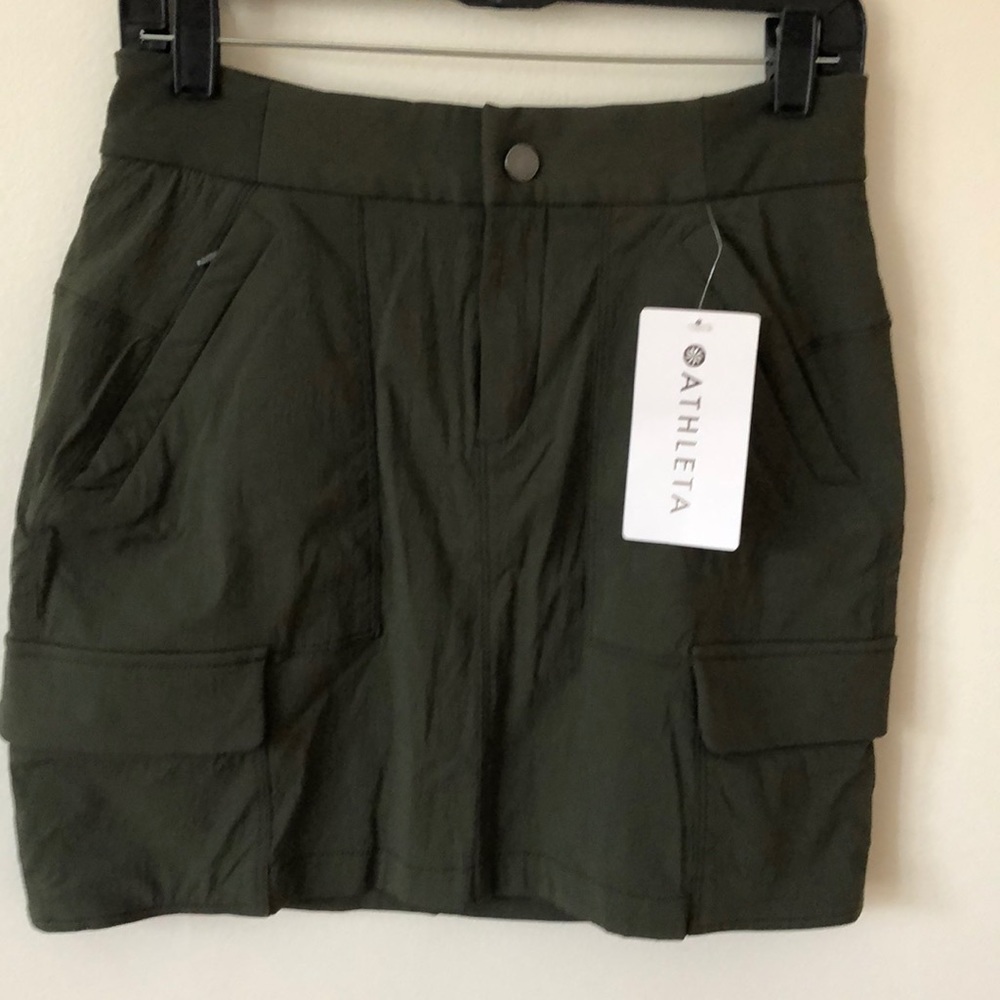 Athleta Trekkie Skort 2.0 size 4